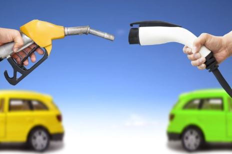What is the Difference Between a Hybrid and an Electric Car?