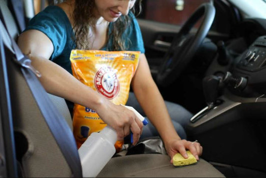 Neutralize Odors in Your Car with Baking Soda: A Simple and Effective Solution